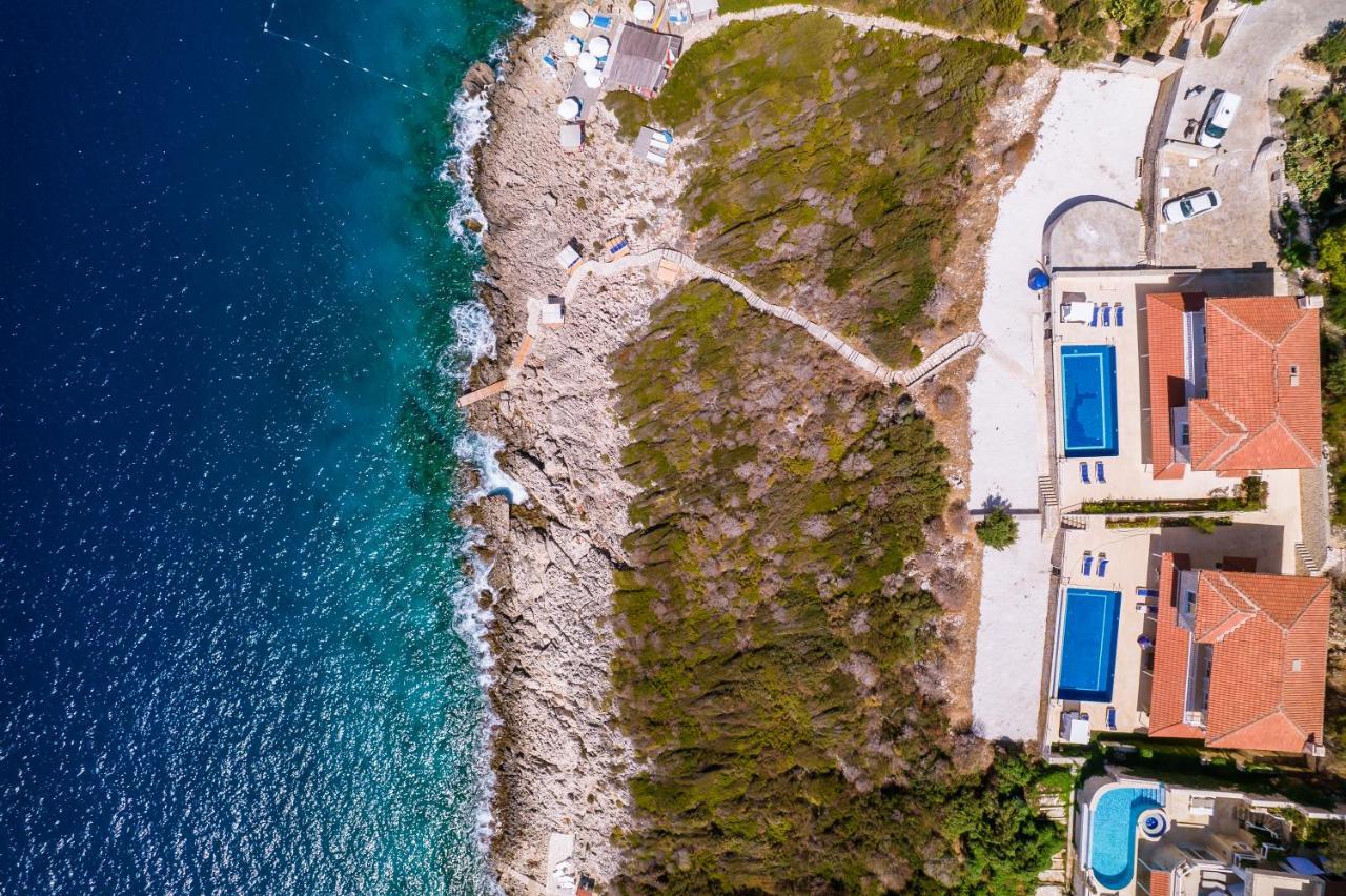 La Kumsal Denize Sifir Ve Ozel Havuzlu Dubleks Suit Kaş Esterno foto